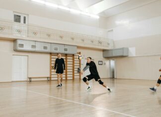 Most Receiving Yards in a Game: Discover the Record-Breaking Performances