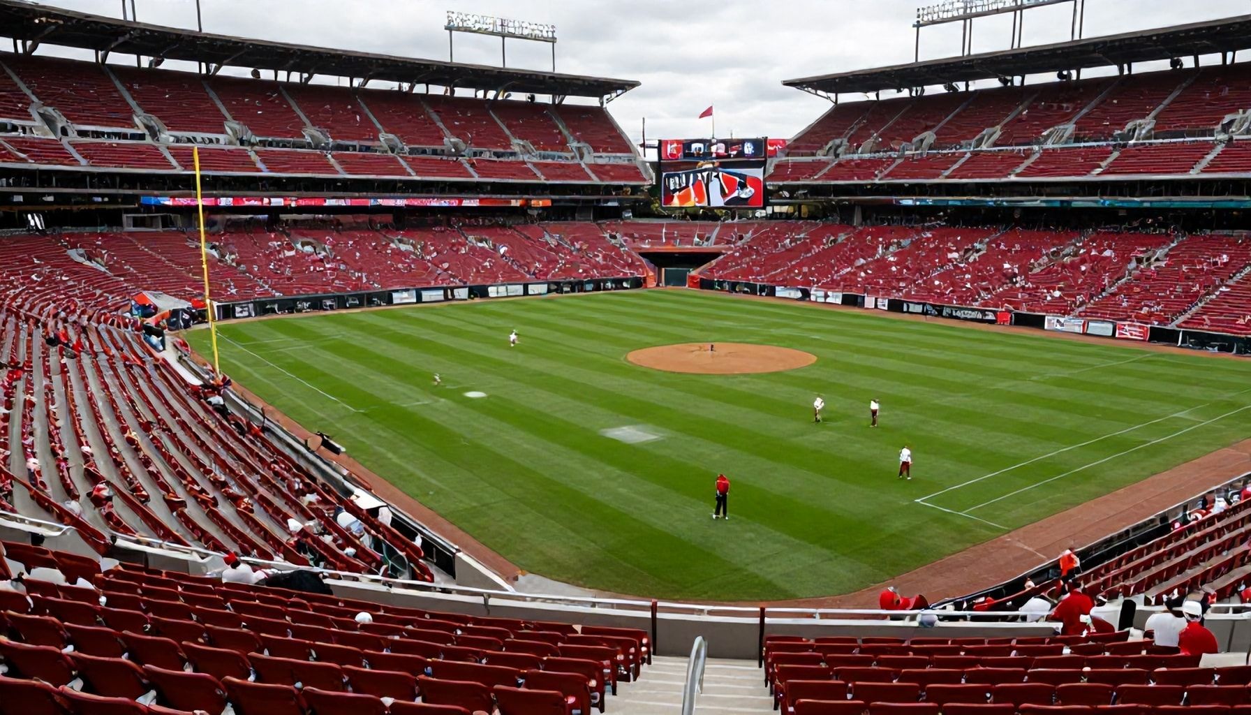 How to Snag the Best Seats for a Cardinals Home Game*