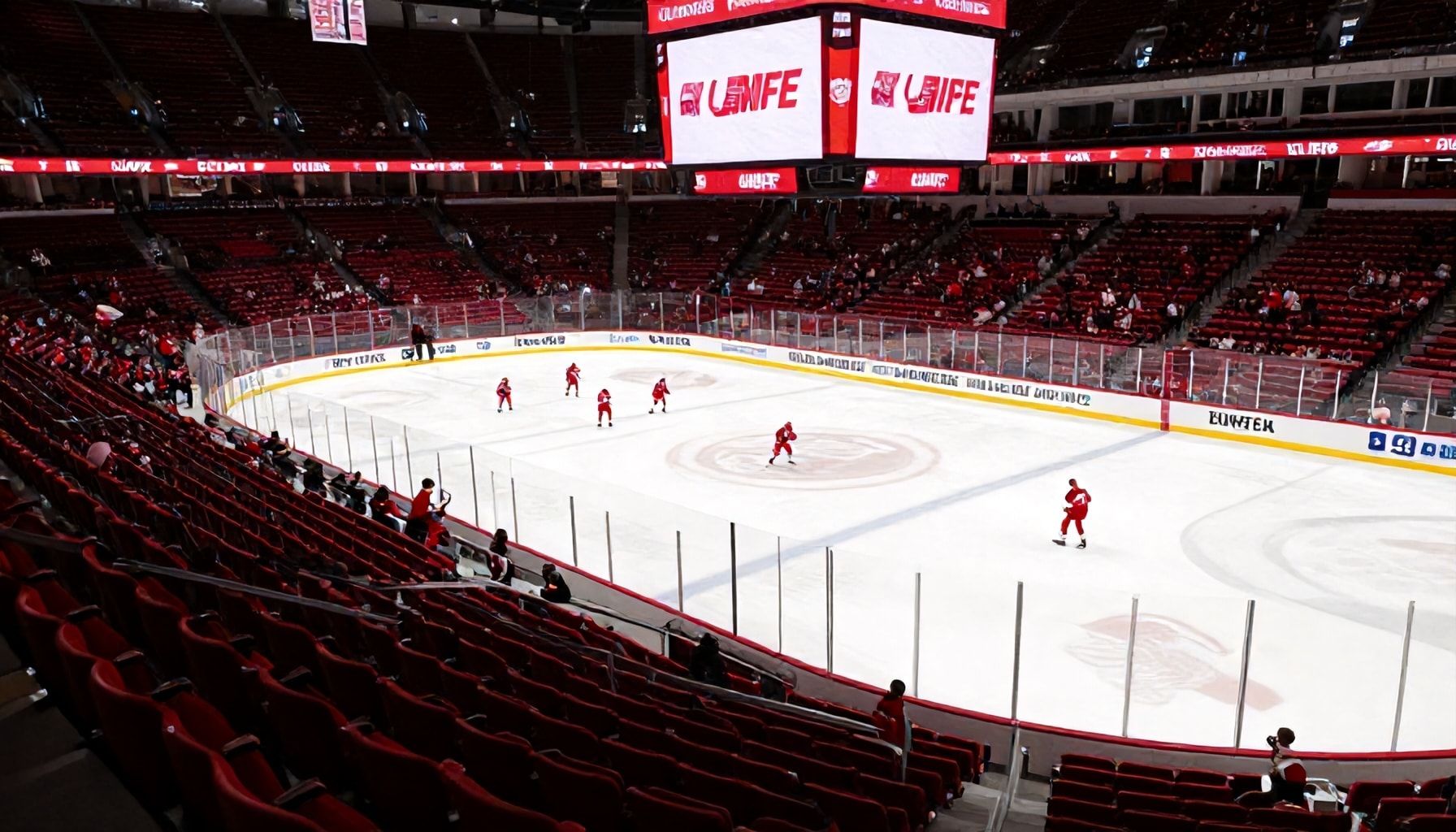 How to Snag the Best Seats for a Detroit Red Wings Game*